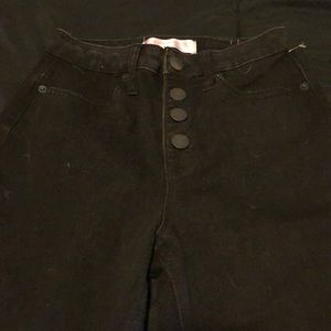 NWOT No Boundaries button up high waisted jeans